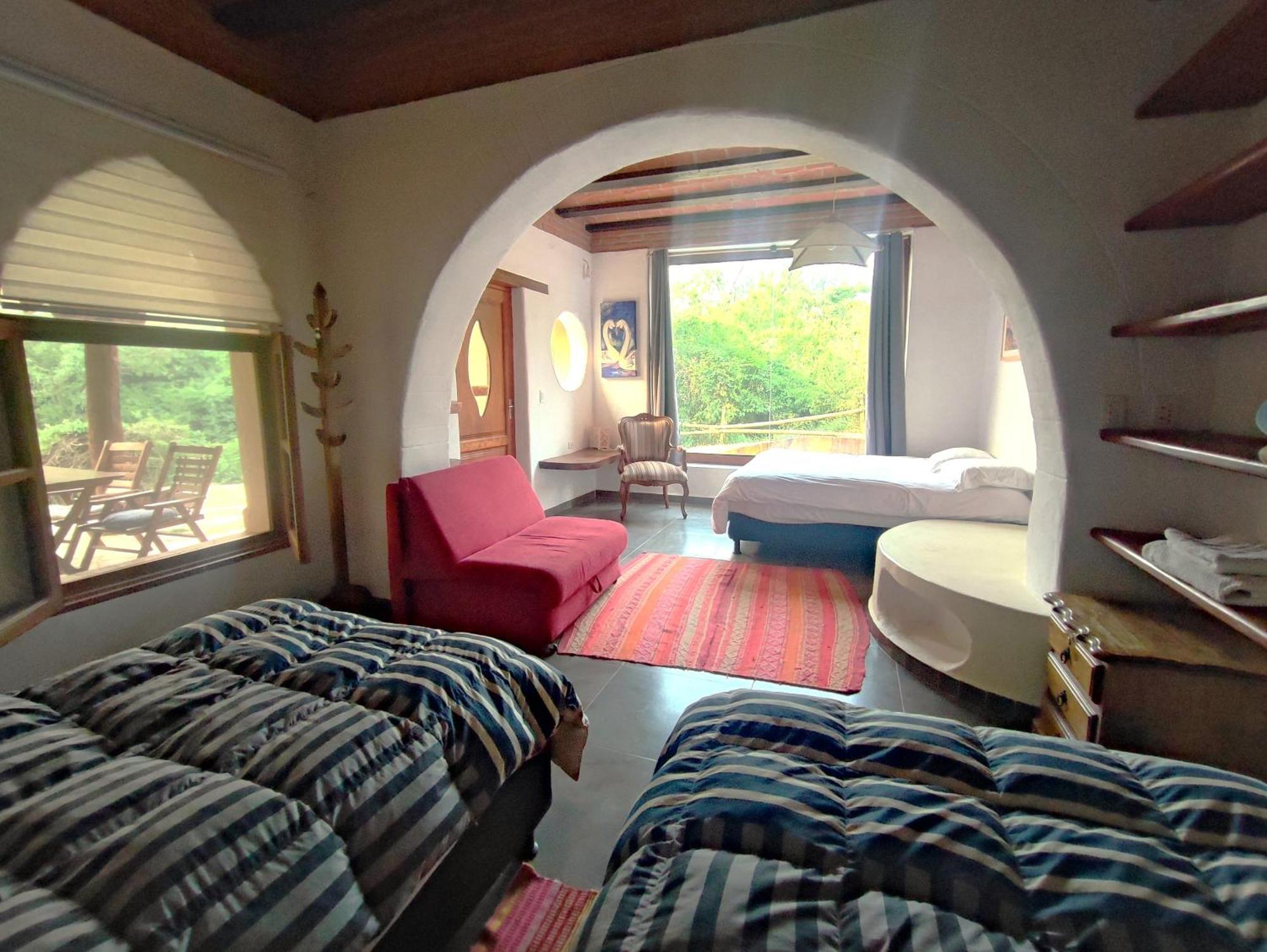 Yvy Casa Hotel Самайпата Екстериор снимка